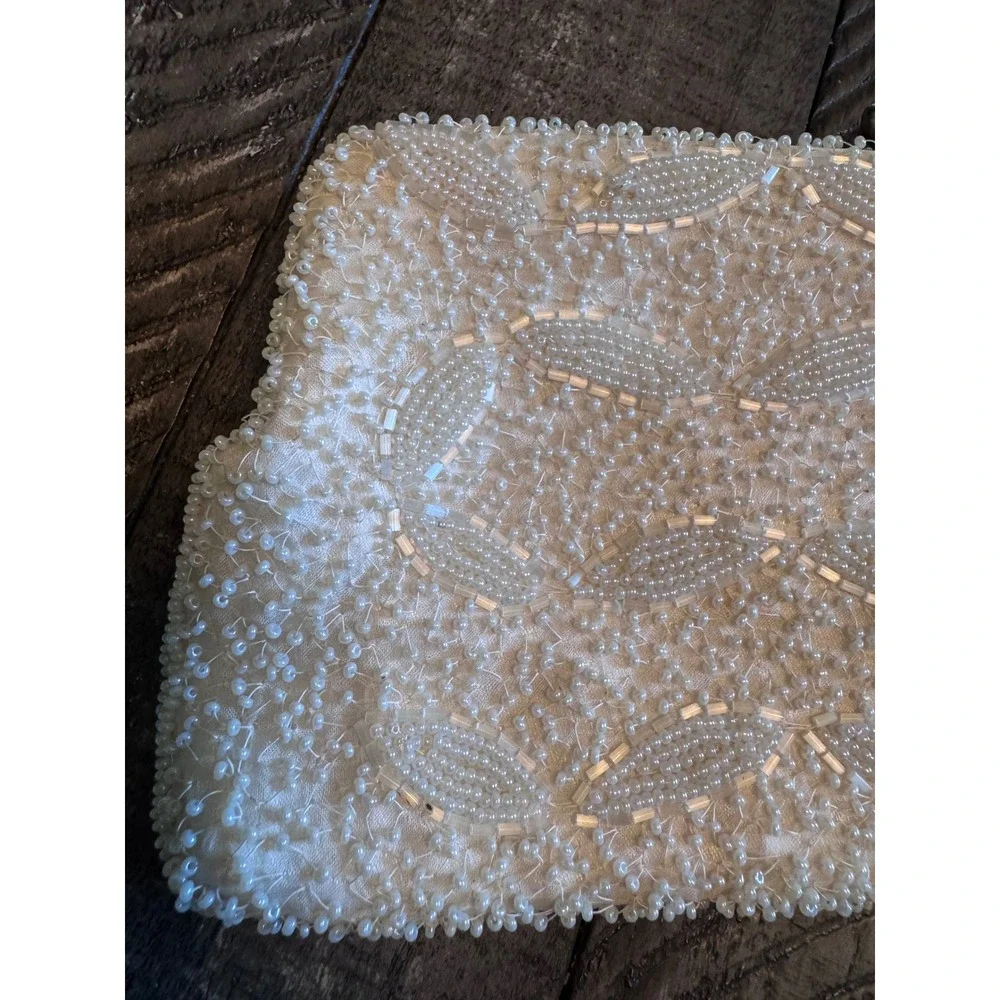 Beaded Purse Ivory Vintage Rhinestone Kiss Lock‎ Gold Chain Formal Clutch Bag